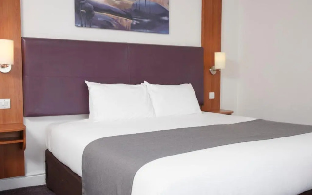 Wheatsheaf Hotel