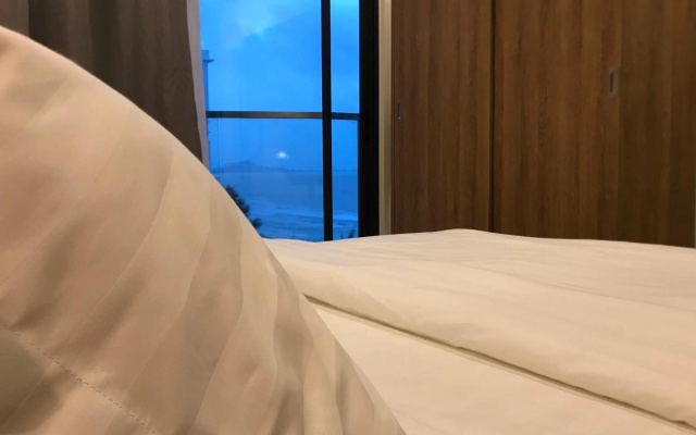 Eyu@Timurbay Seaview Residence – Guest Rooms – Balok