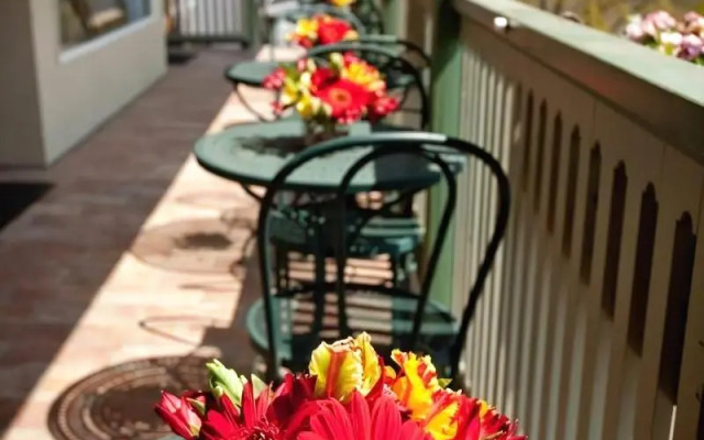 Lambertville House