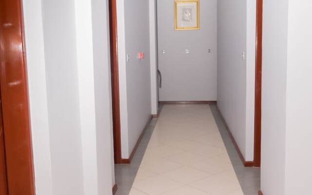 The Grand Villa Hotel