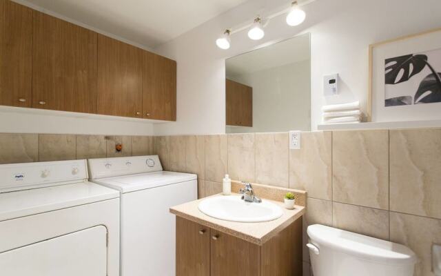 Fresh & Styled 2 Bedroom Apt in Mile End