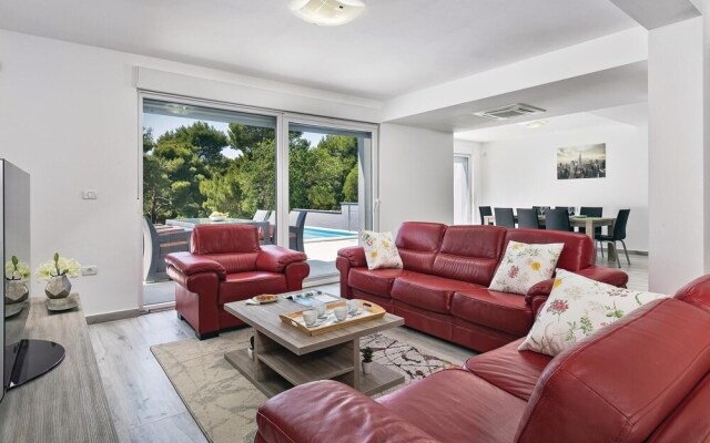 Nice Home in Pula With Wifi and 4 Bedrooms