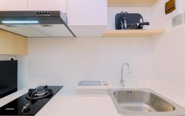 Simply Look And Cozy Studio Tokyo Riverside Pik 2 Apartment