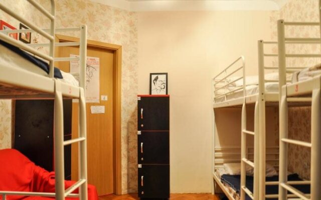 Retro Moldova Hostel