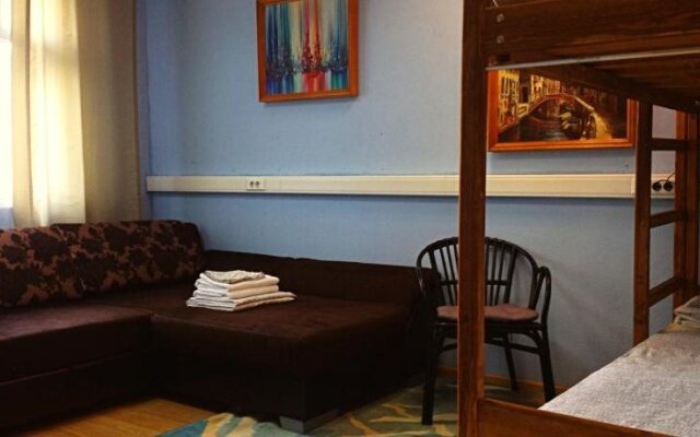 Hotel & Hostel EKOnom v Otradnom