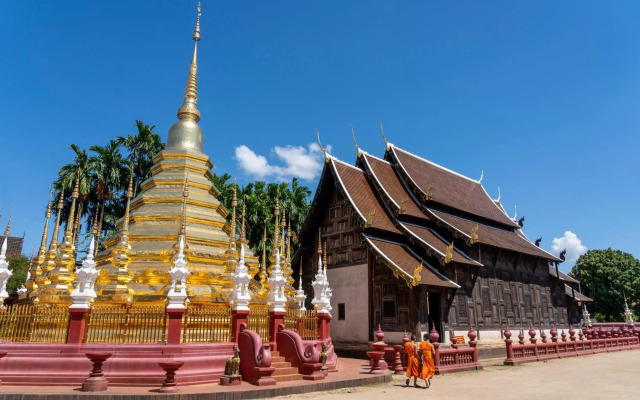 Family Room for 5 pax near Thapae Gate