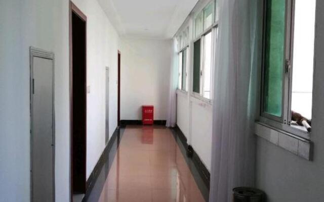 Jishou jinlong hotel