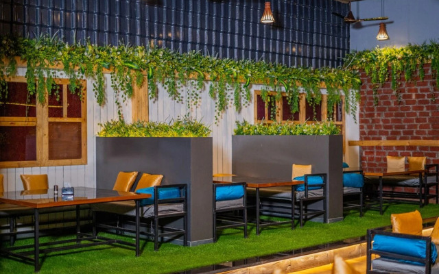 hotel mari aai residency