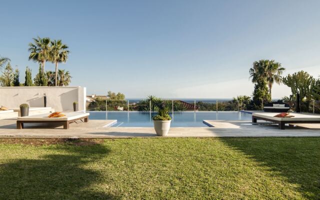 Exclusive 5star sea view villa Elviria