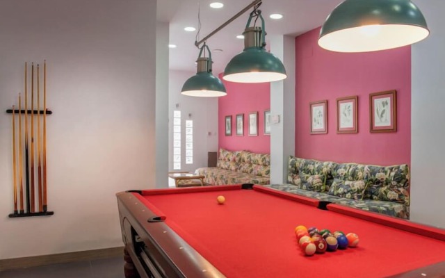 Molucano Themed Rooms