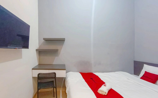 RedDoorz Syariah near Majapahit Semarang 3 – Guest Rooms – Semarang