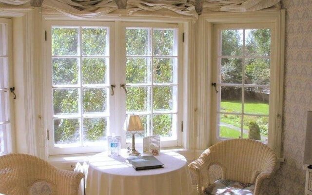 Perth Manor Boutique Hotel