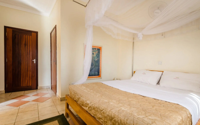 Victoria Travel Hotel