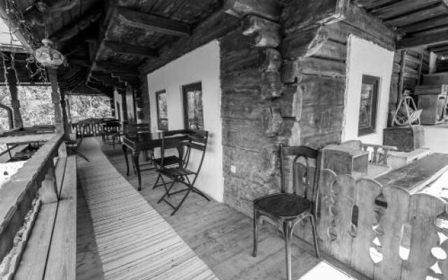 Pension-Museum Casa Poveste