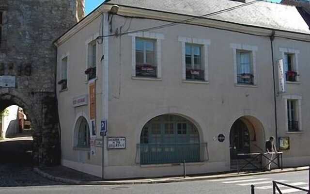 Auberge De La Tour