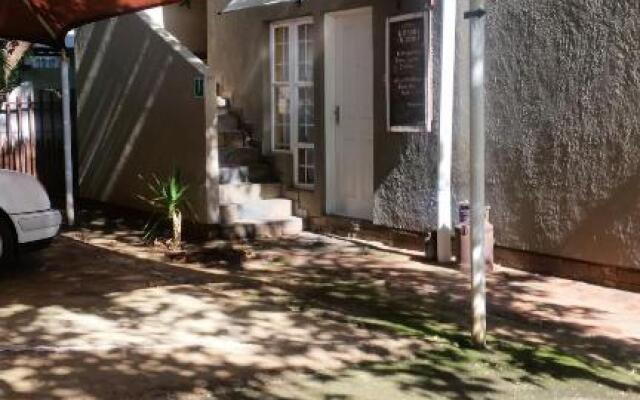 LekkeRus Guest House