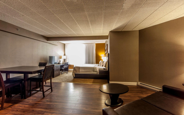 Radisson Hotel Montreal Airport