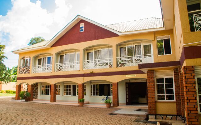 Jinja Safari Hotel