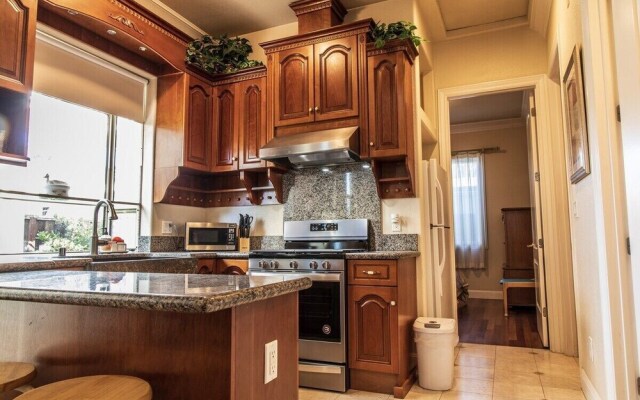 Lovely 2-bedroom in Cupertino