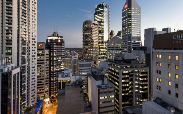 Oaks Brisbane Lexicon Suites