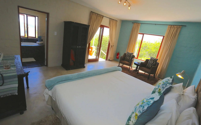 River Crossing Lodge