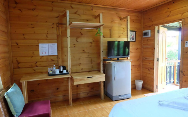 Tonsak Resort