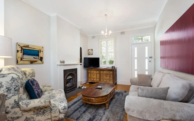 Pyrmont Self-Contained House 64 BUL