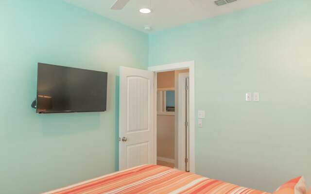 Beach Therapy 4 Bedroom Home