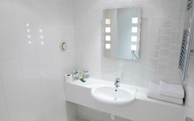 Muthu Glasgow River Hotel