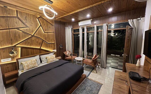 House of lights - Solan
