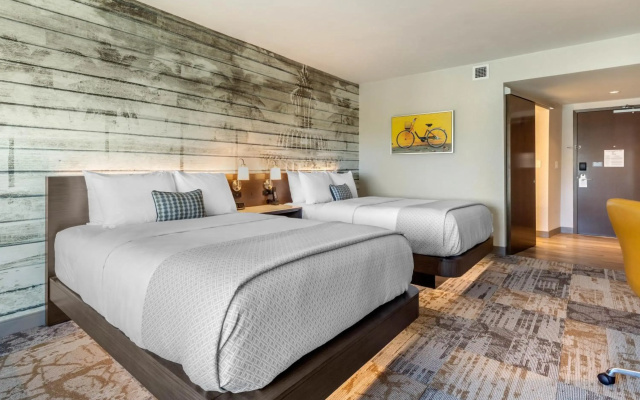 DoubleTree by Hilton Charleston Riverview