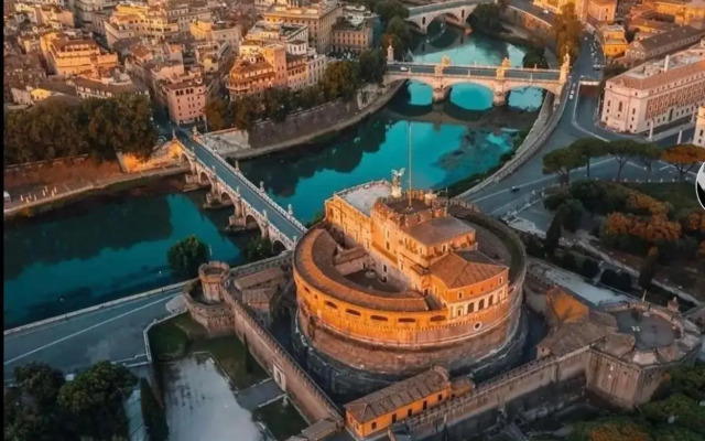 Vatican area Piccolomini House Superattico ristrutturato e arredato