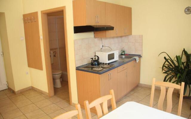 Afrodité Apartmanok Szálloda