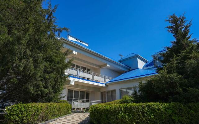 Отель Солнечный