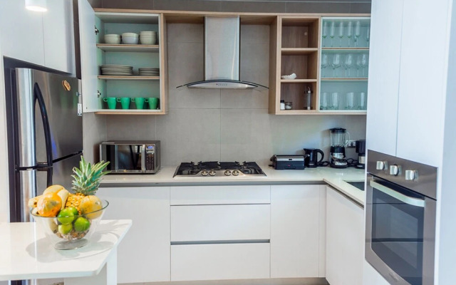 Beach Garden Luxury Apt