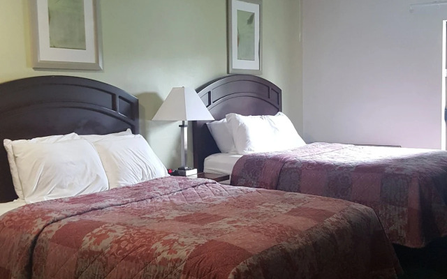 Oyster Bay Inn & Suites