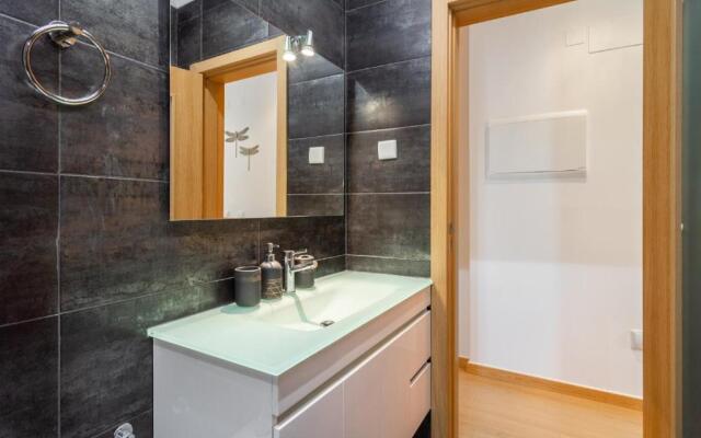 Premium Family Apartment W/ Lift, Ac & Barbecue