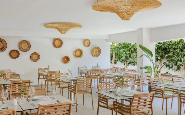 Nissi Park Hotel