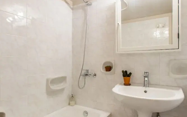 Nautilus Charm Apartment