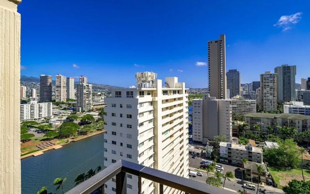 Oahu Royal Garden At Waikiki 2010 Condo
