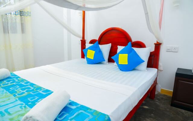 Rock Paradise Beach Cabana