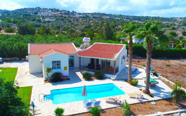 Villa Anthoulis in Latchi