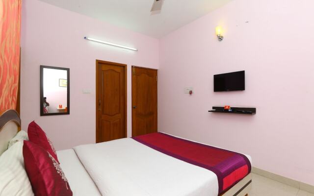Oyo 2612 Hotel Fiesta House