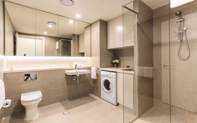 Highrise Apartment At Olympic Park