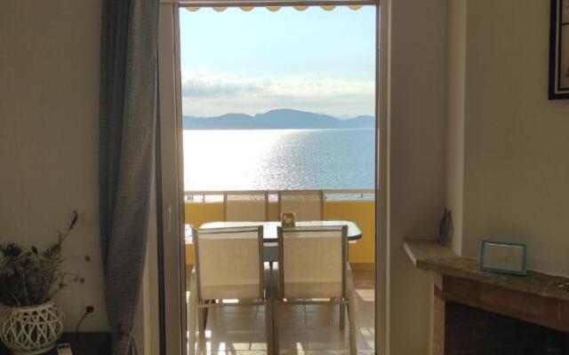 Kiveri Cave Apartment U6, near Nafplio, Kiveri