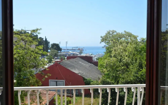 Spacious Rovinj Apartment With Balcony and Sea View
