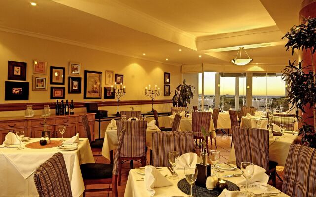Cape Town Beachfront Apartments At Leisure Bay