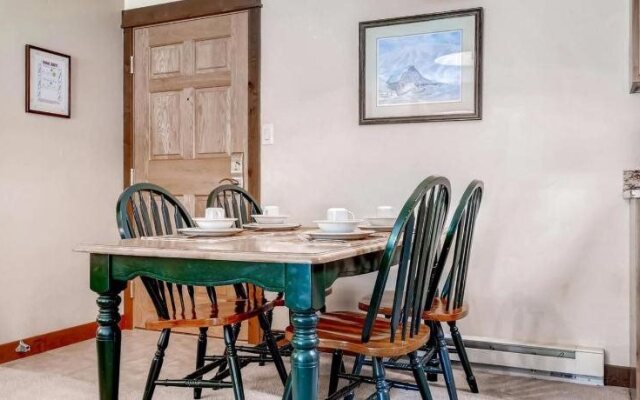 Ski Inn Condominiums