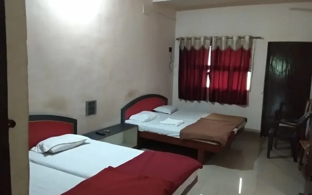 Iroomz Hotel Sagar Deluxe
