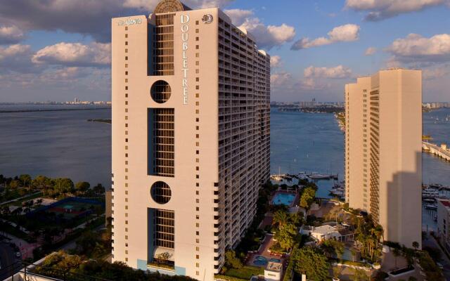 DoubleTree by Hilton Grand Hotel Biscayne Bay